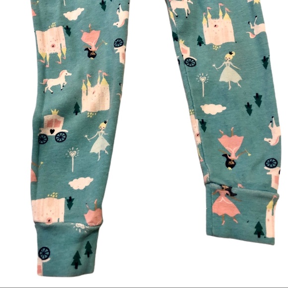 Carter’s Girls Princess Pajamas Set - Picture 4 of 7